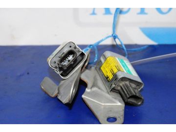 Датчик удара лев. LEXUS GX470 02-09