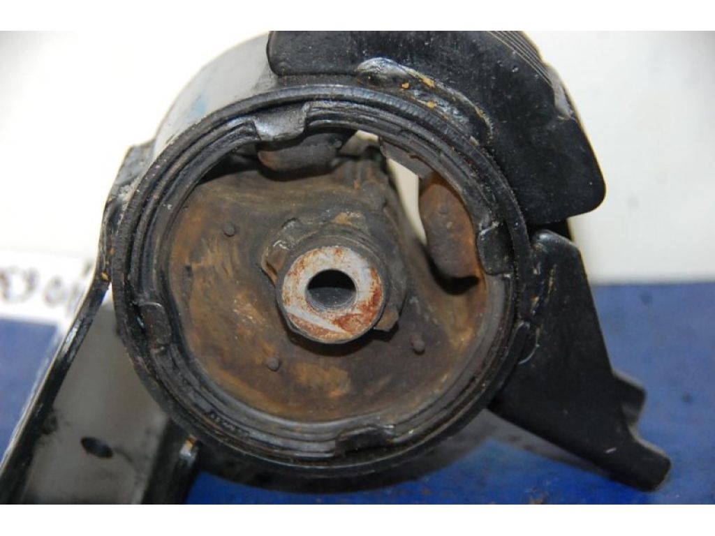 11610-79J52 | Подушка двигуна прав. SUZUKI SX4 06-13 - Фото 3