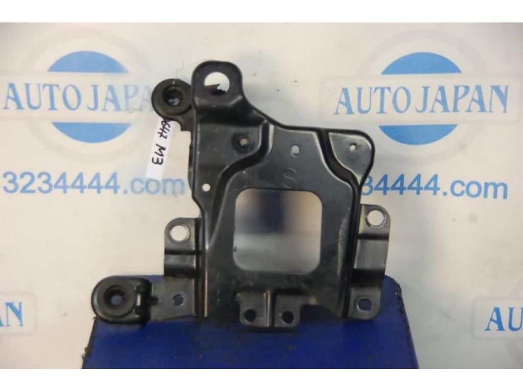 BP4K-56-03YE | Полка аккумулятора MAZDA 3 BK 03-08