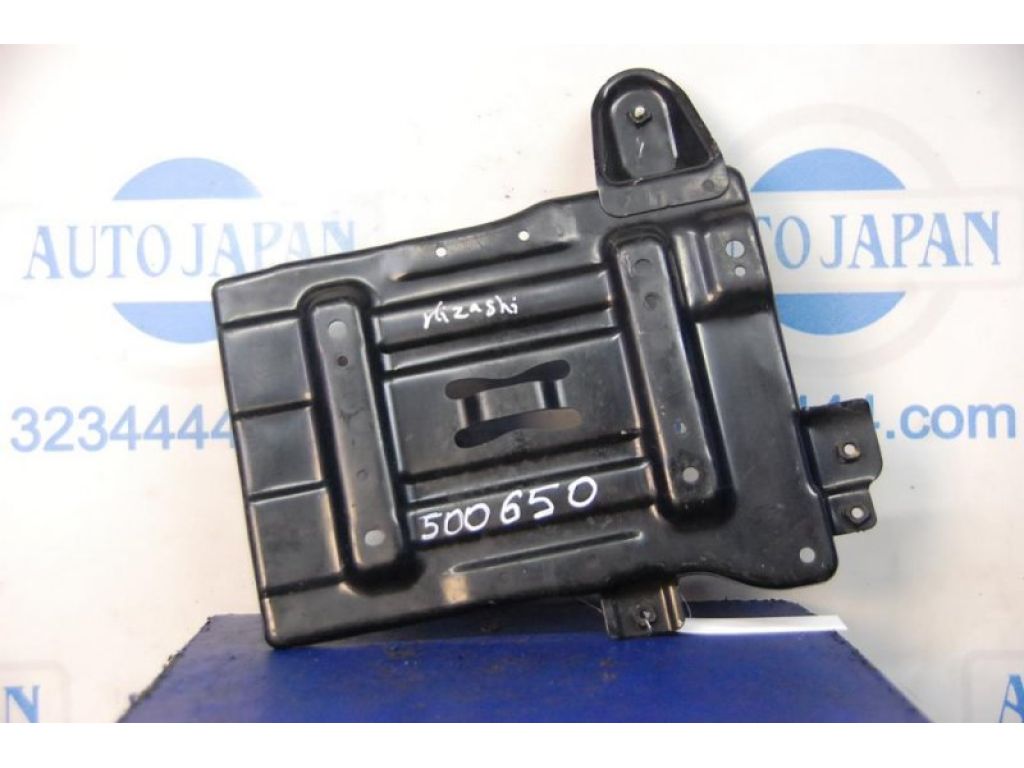 72520-57L00 | Полиця акумулятора SUZUKI KIZASHI 09-14 - Фото 2