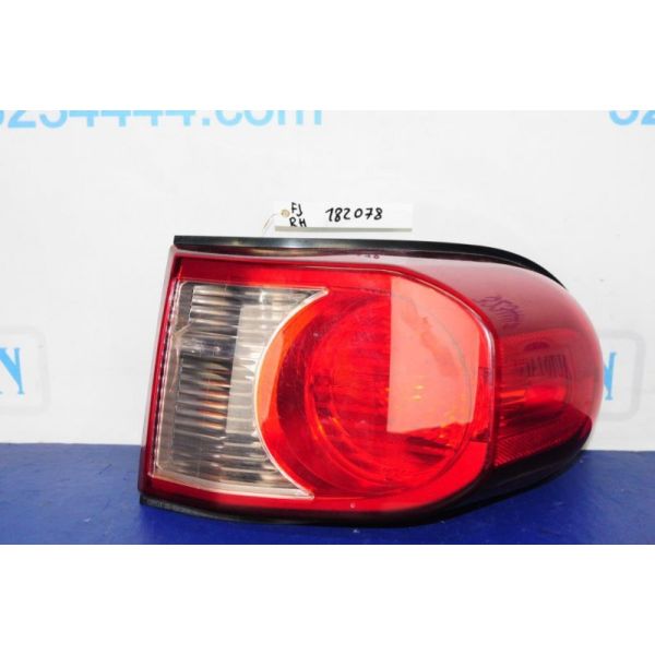 Ліхтар зовнішній задній правий TOYOTA FJ CRUISER 06-15 81551-35340