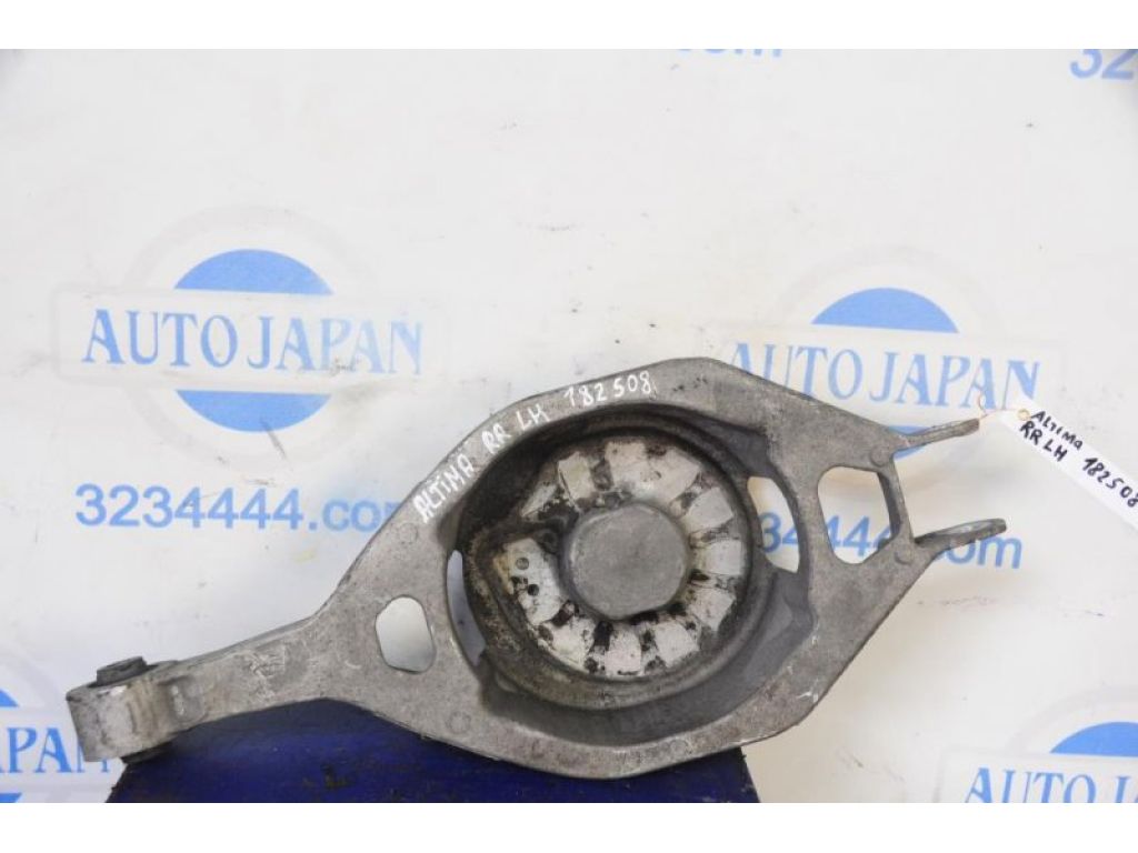 Важіль задньої підвіски нижній поперечний лів. NISSAN ALTIMA L32 07-12 - Фото 2