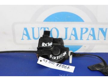 Привід відкривання лючка бензобака LEXUS RX300/330/350/400 03-09