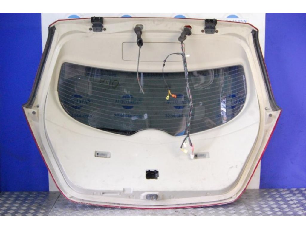 90100-CB80D | Кришка багажника NISSAN MURANO Z50 02-07