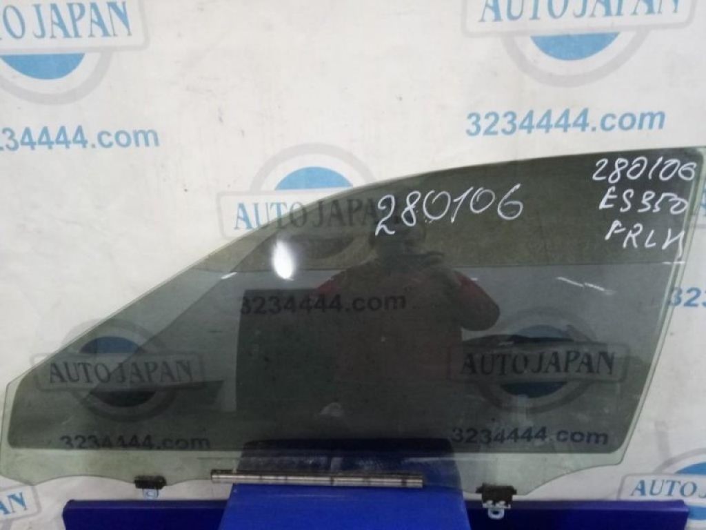 68102-33150 | Скло дверей передн. лів. LEXUS ES350 06-12
