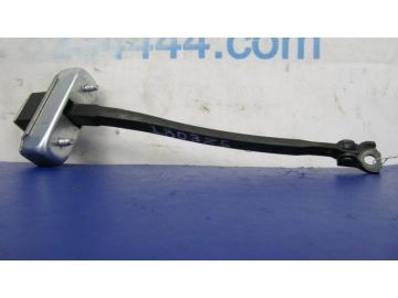 Обмежувач дверей задн. лів. TOYOTA FJ CRUISER 06-15