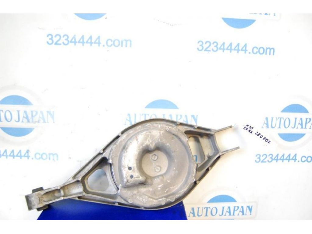 551B0-EG000 | Важіль задньої підвіски нижній поперечний прав. INFINITI M35/M45 04-10