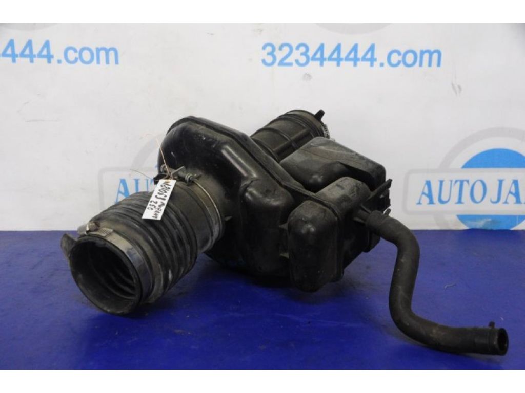 16576-CA000 | патрубок повітряного фільтра NISSAN MURANO Z50 02-07