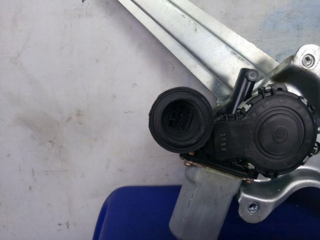 69803-33040 | Склопідйомник задн. прав. LEXUS ES300 ES330 01-06 - Фото 3