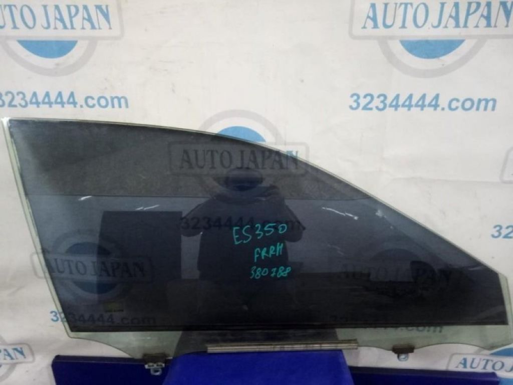 68101-33150 | Скло дверей передн. прав. LEXUS ES350 06-12