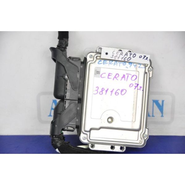 Блок керування двигуном KIA CERATO LD 04-08 39102-2A105 — 2