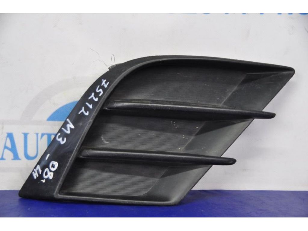 BCW8-50-C21C | Заглушка протитуманних фар лів. MAZDA 3 BK 03-08