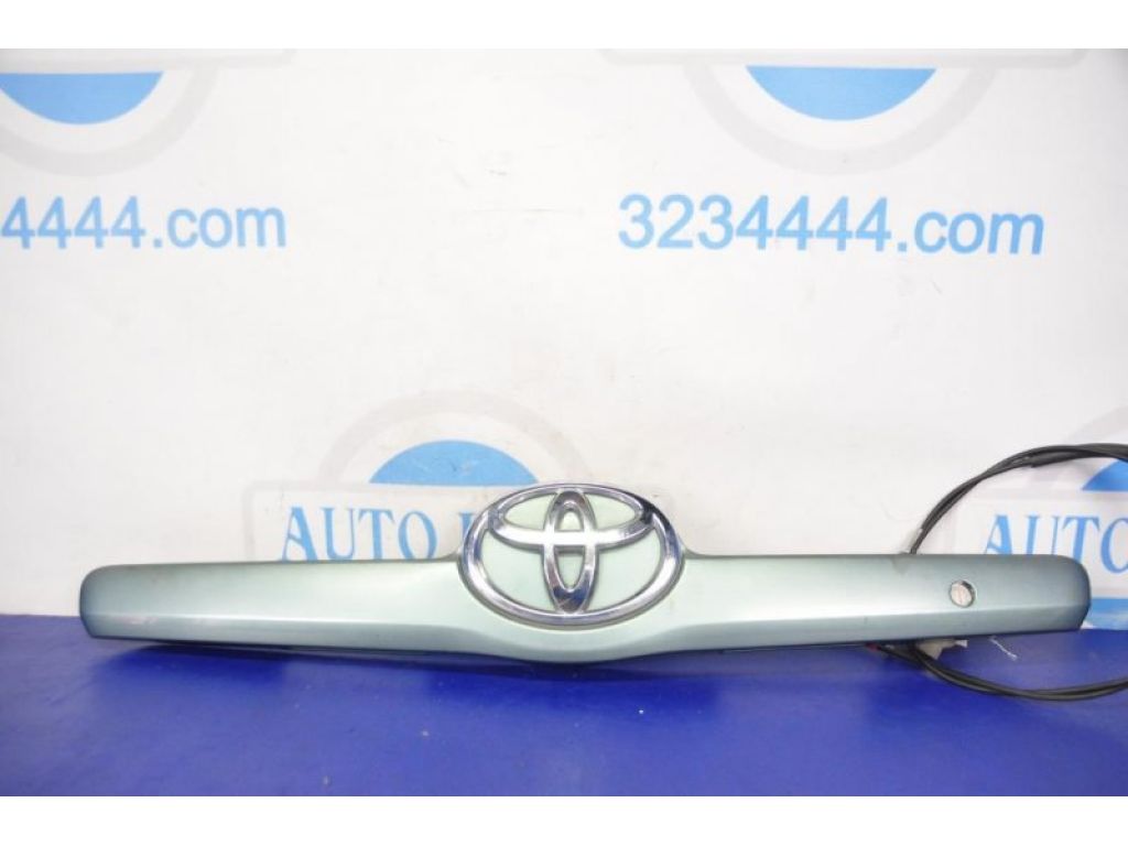 76811-06130-H0 | Панель подсветки номера TOYOTA CAMRY 40 06-11