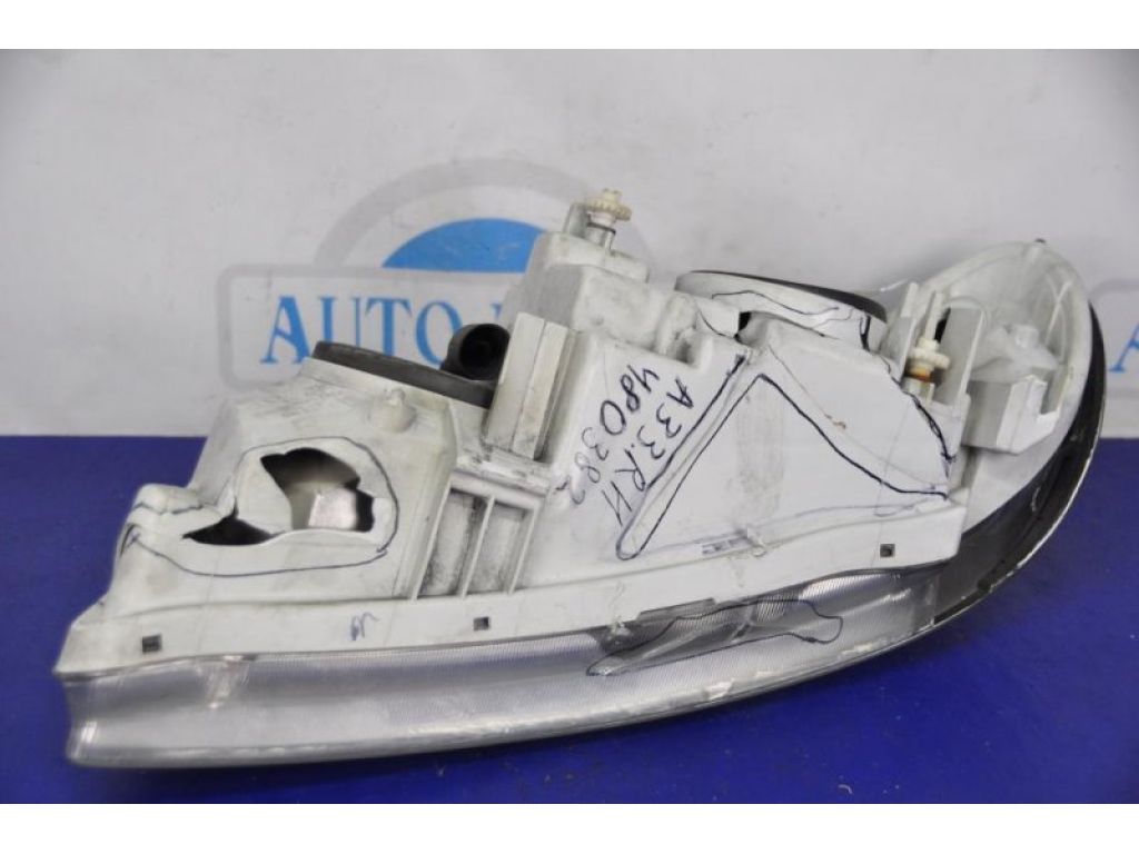 260103Y626 | Фара передн. прав. NISSAN MAXIMA A33 99-02 - Фото 4