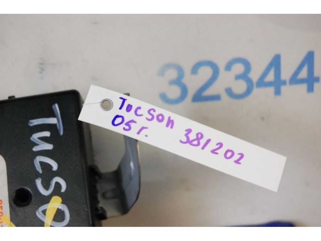 95500-2E001 | Блок электронный HYUNDAI TUCSON 04-10 - Фото 2
