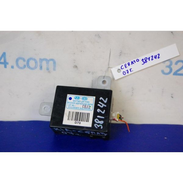 Блок електронний KIA CERATO LD 04-08 95790-2F700