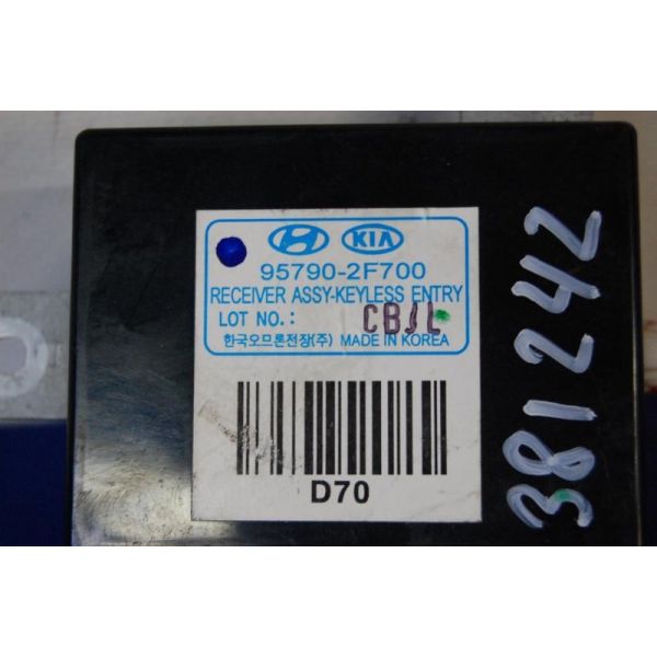 Блок електронний KIA CERATO LD 04-08 95790-2F700 — 3