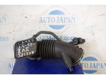 Патрубок воздушного фильтра TOYOTA CAMRY 55 14-17