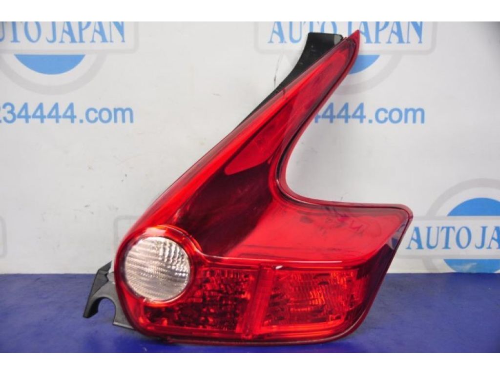 26550-1KM0A | Ліхтар зовнішній задн. прав. NISSAN JUKE 10-19