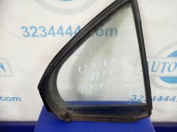 Скло дверей глухе задн. прав. MITSUBISHI LANCER X 10 07-15