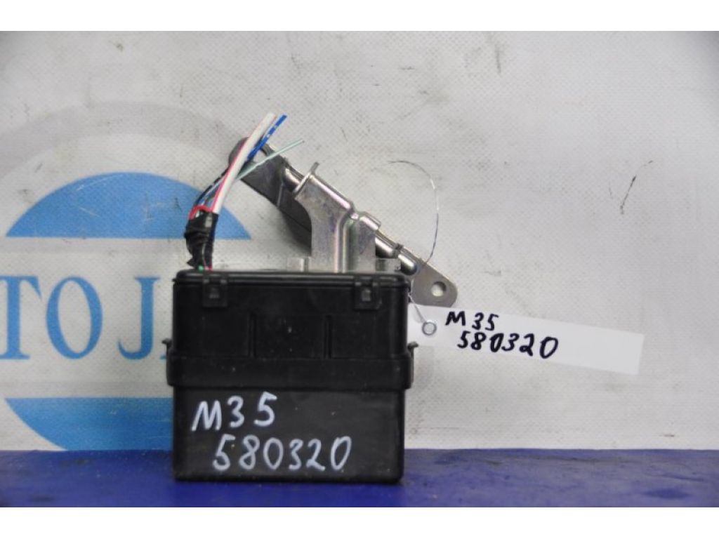 реле INFINITI M25/M37/M56/Q70/M35H 10-16