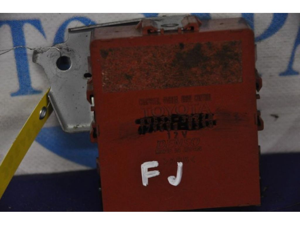 89533-35270 | Блок електронний TOYOTA FJ CRUISER 06-15