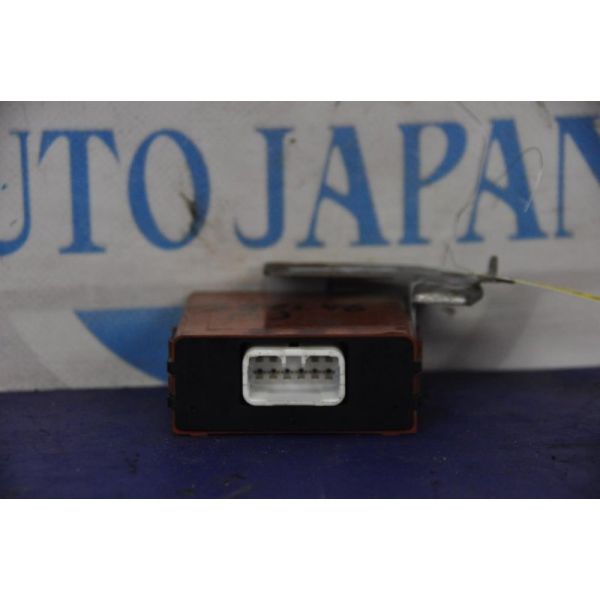 Блок електронний TOYOTA FJ CRUISER 06-15 89533-35270 — 4
