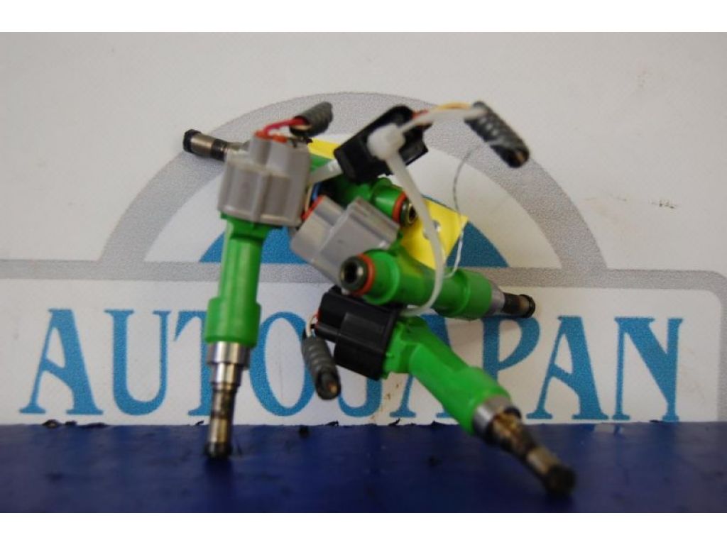 23209-09175 | Форсунка паливна TOYOTA CAMRY 50 12-15