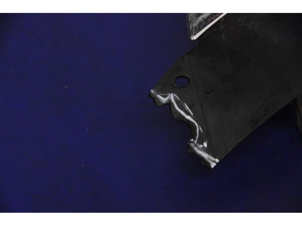 TD11-50-710D | Решітка радіатора MAZDA CX-9 06-16 - Фото 2