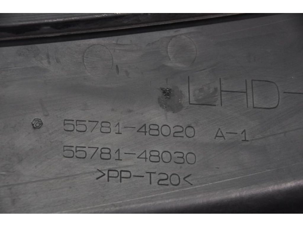 55781-48020 | Пластик під лобове скло / Жабо прав. LEXUS RX300 98-03 - Фото 3