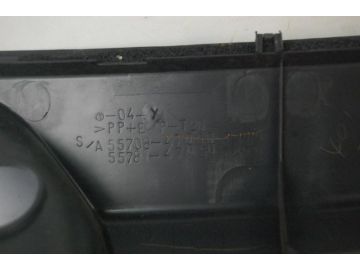 Пластик под лобовое стекло / Жабо прав. TOYOTA PRIUS - 20 03-11