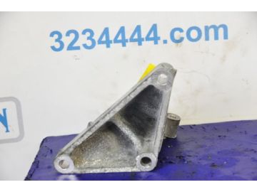 Кронштейн КПП SUBARU OUTBACK 09-14 BR