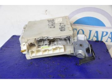 Блок запобіжників салон LEXUS LS460 06-12