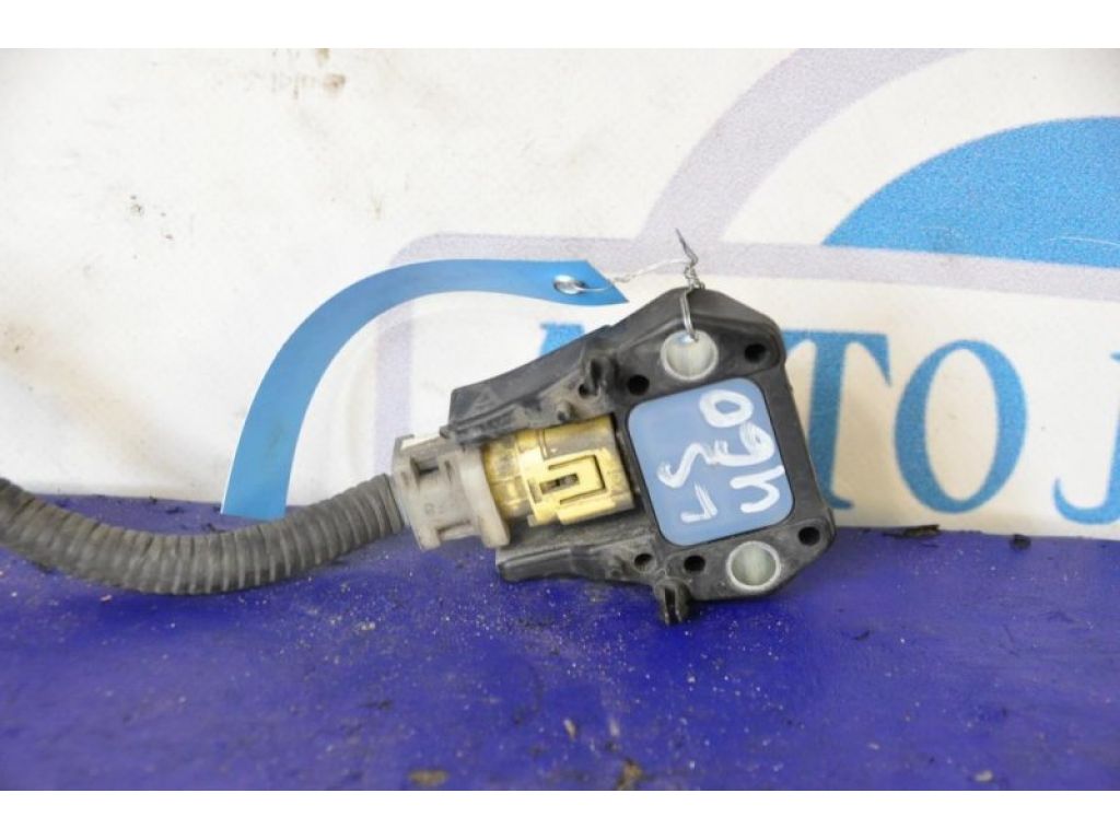 89173-39385 | Датчик удару LEXUS LS460 06-12