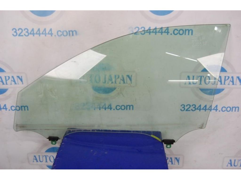 68102-33130 | Скло дверей передн. лів. TOYOTA CAMRY 40 06-11