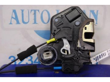 Замок двери задн. прав. LEXUS RX300/330/350/400 03-09 Замок двери задн. прав. LEXUS RX300/330/350/400 03-09