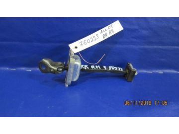 Ограничитель двери задн. прав. HONDA ACCORD CR 13-18