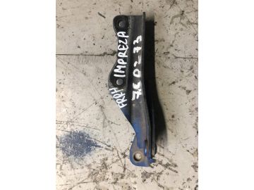 Петля капота прав. SUBARU IMPREZA 00-07 GD/GG