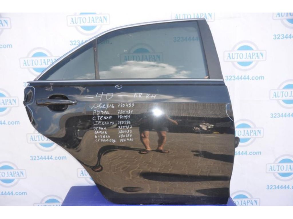 68113-33150 | Скло дверей задн. прав. TOYOTA CAMRY 40 06-11