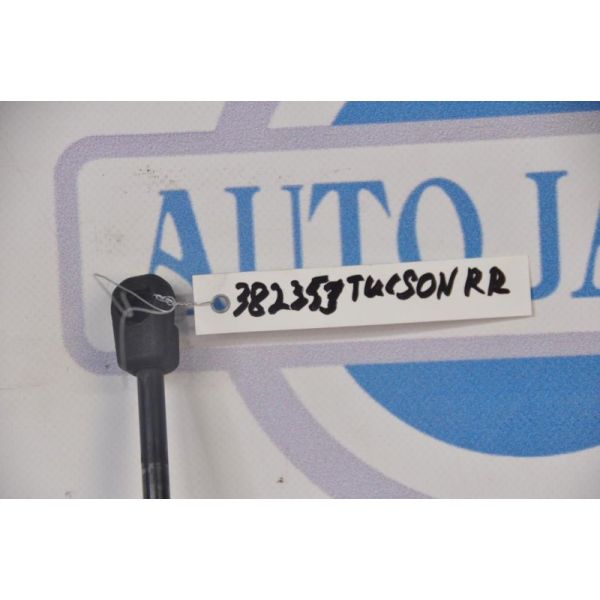 Амортизатор кришки багажника HYUNDAI TUCSON 04-10 81771-2E000 — 2