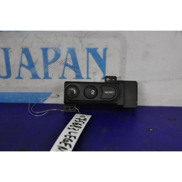 Блок кнопок пам'яті сидінь передній лівий HONDA LEGEND 04-13 35961-SJA-A02