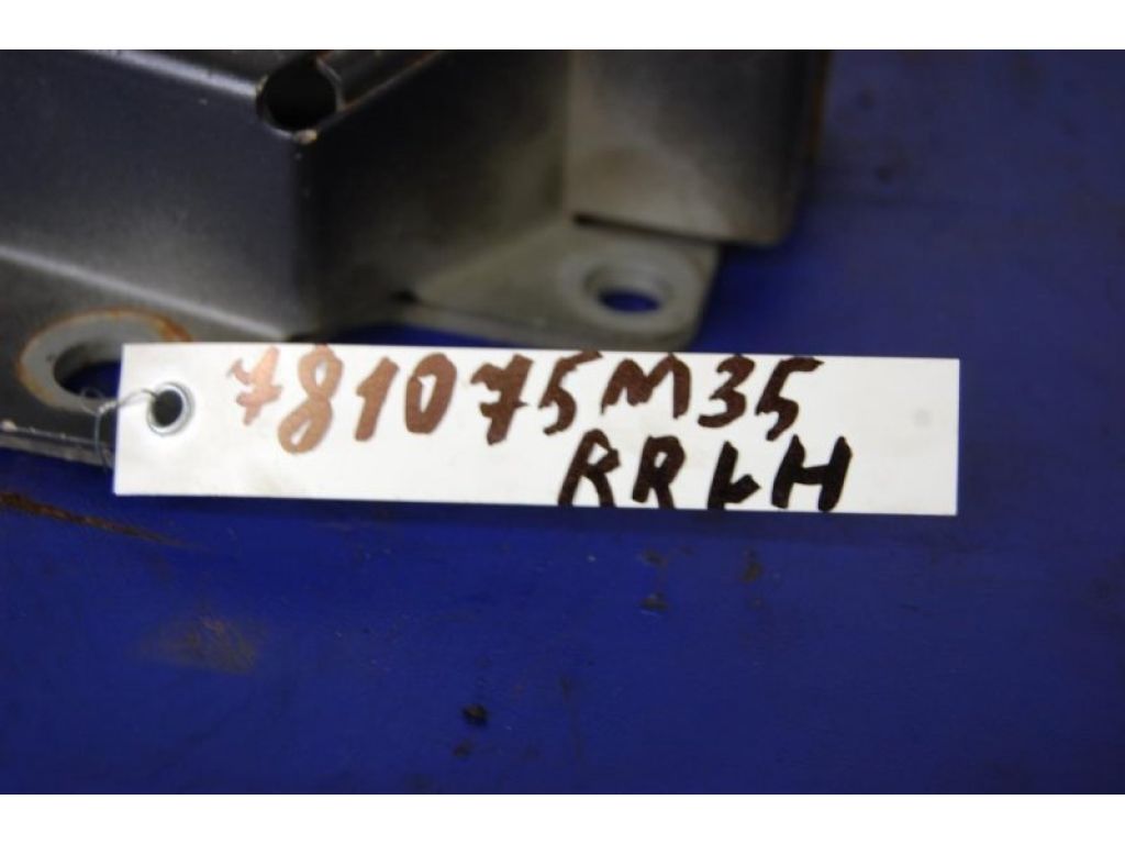 85210-EH100 | Кронштейн підсилювача заднього бампера прав. INFINITI M35/M45 04-10 - Фото 2