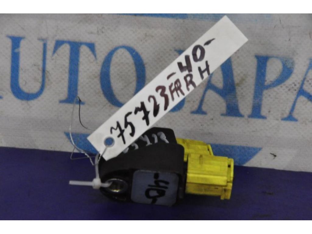 89173-09400 | Датчик удара передн. прав. TOYOTA CAMRY 40 06-11