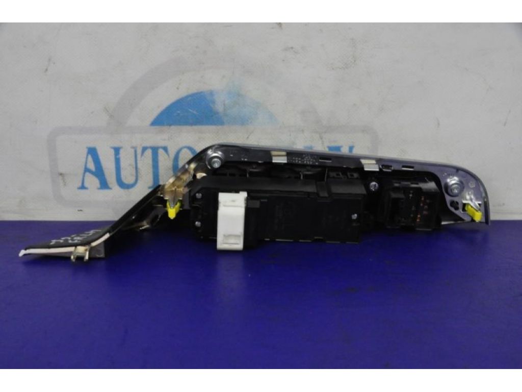 84820-06120 | Блок управления стеклоподъемниками передн. лев. TOYOTA CAMRY 55 14-17 - Фото 3