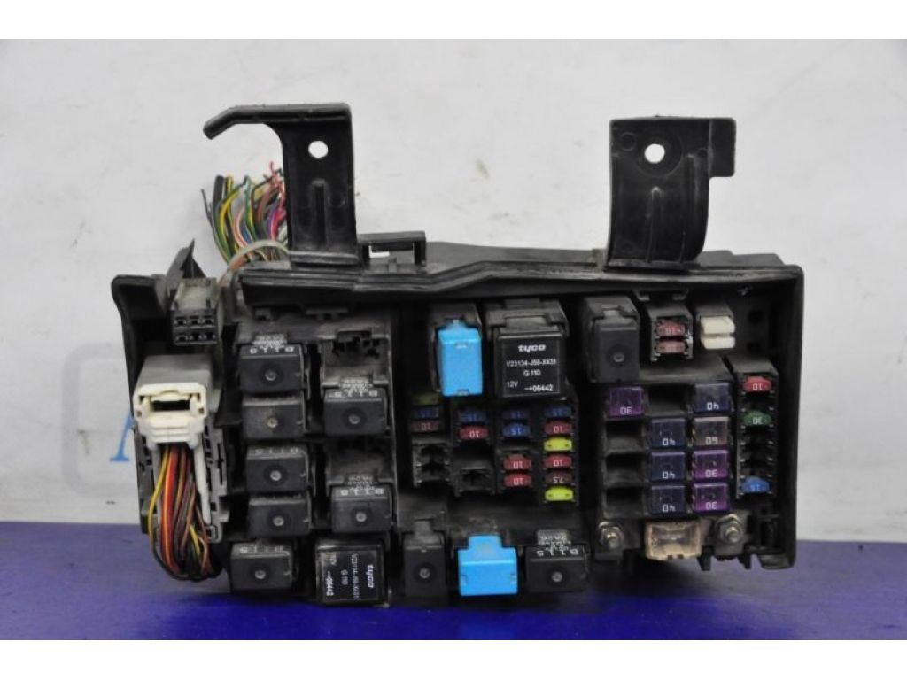 GR6A-66-760 | Блок запобіжників моторний відсік MAZDA 6 GG 02-07