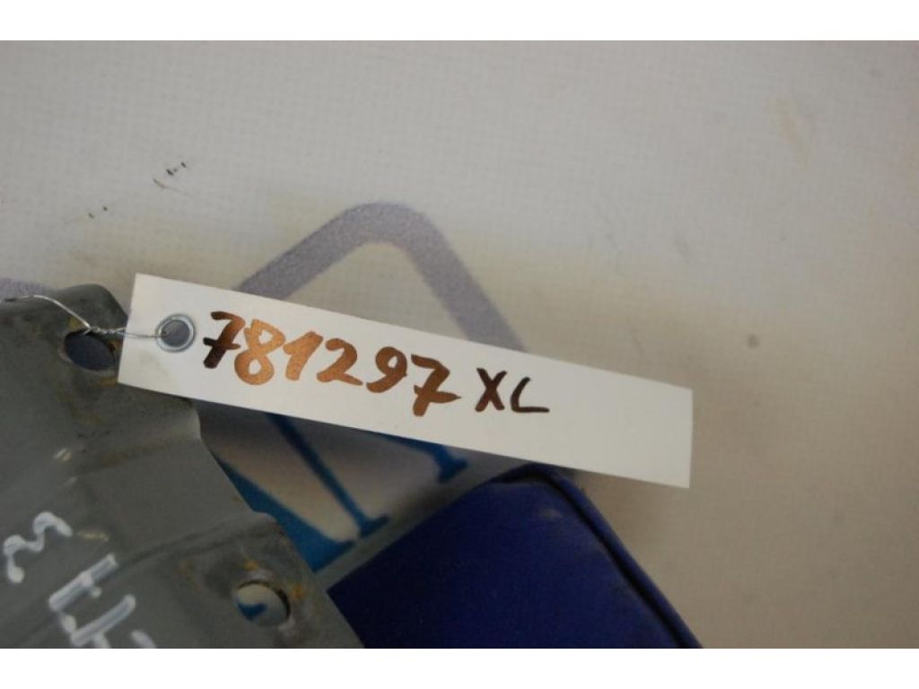 5940A045 | Лючок топливного бака MITSUBISHI OUTLANDER XL 05-13 - Фото 2