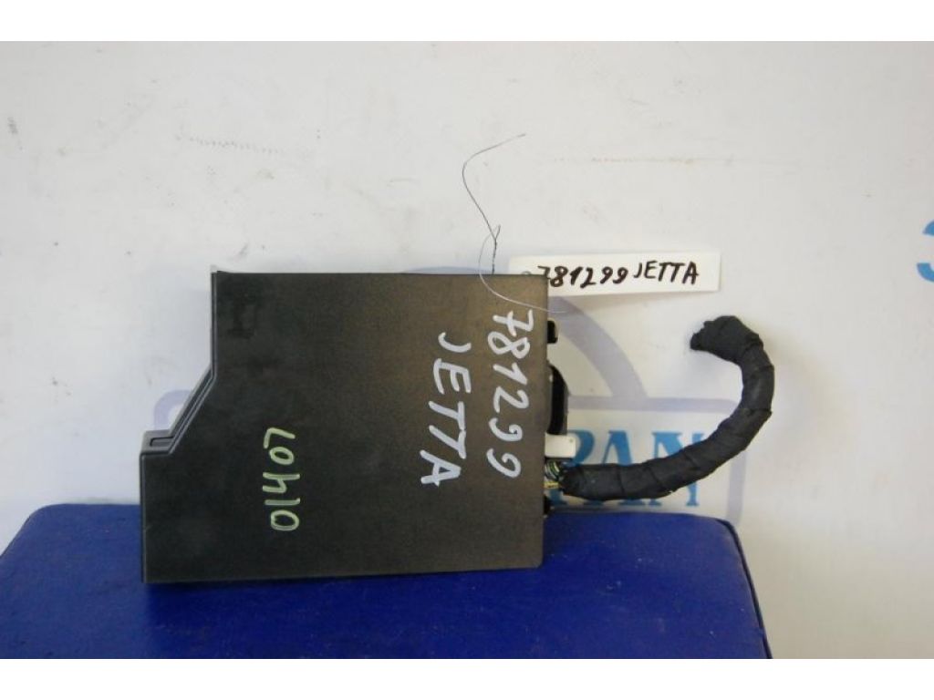 5C6 864 531 A | Блок управления мультимедиа VOLKSWAGEN JETTA USA 10-17