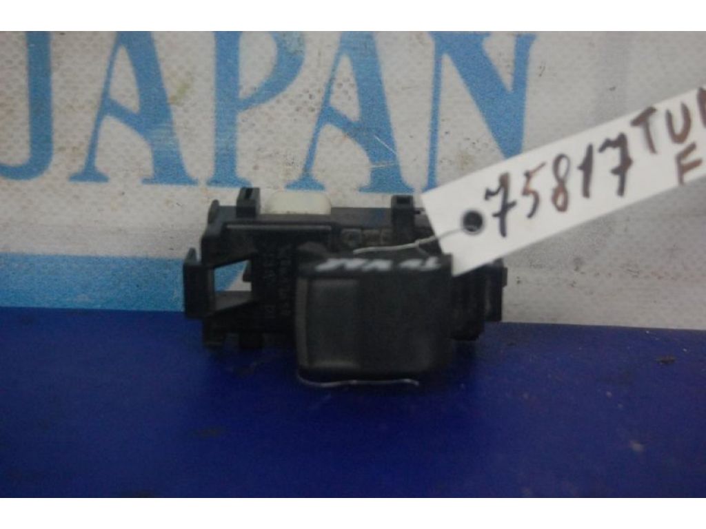 84810-06030 | Кнопка стеклоподъемника передн. прав. TOYOTA TUNDRA 07-13