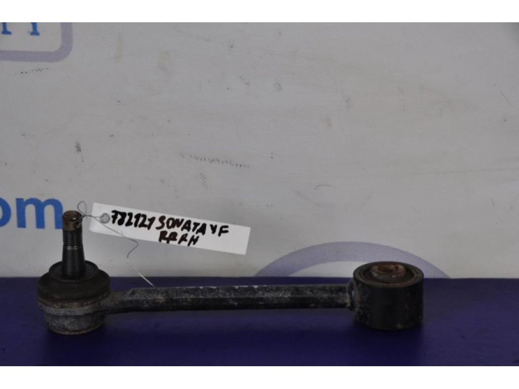 55250-3Q010 | Важіль задньої підвіски нижній поперечний прав. HYUNDAI SONATA YF 10-14