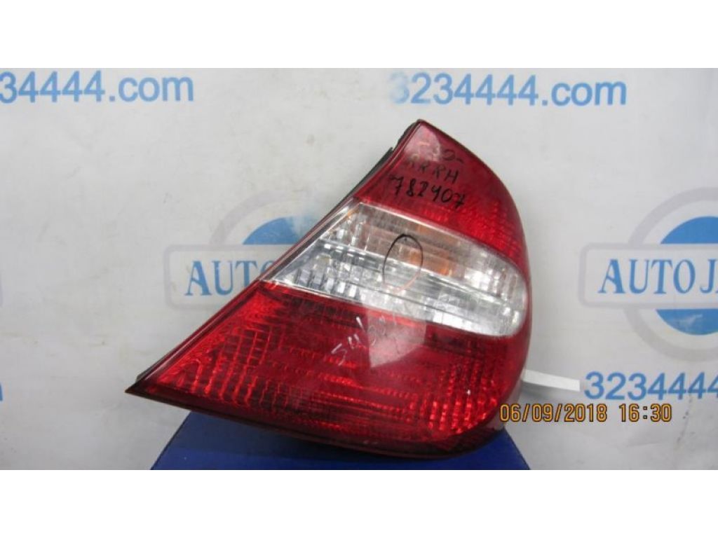 81551-33270 | Ліхтар зовнішній задн. прав. TOYOTA CAMRY 30 02-06